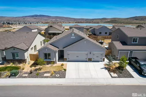 6458 Drury Ln, Sparks, NV 89436