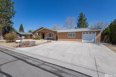 625 Manzanita Ln, Reno, NV 89509