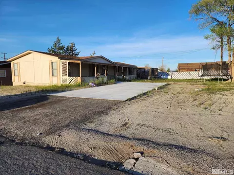 540 K St, Hawthorne, NV 89415