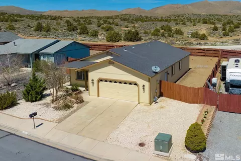 7121 Fantasia Ct, Sun Valley, NV 89433