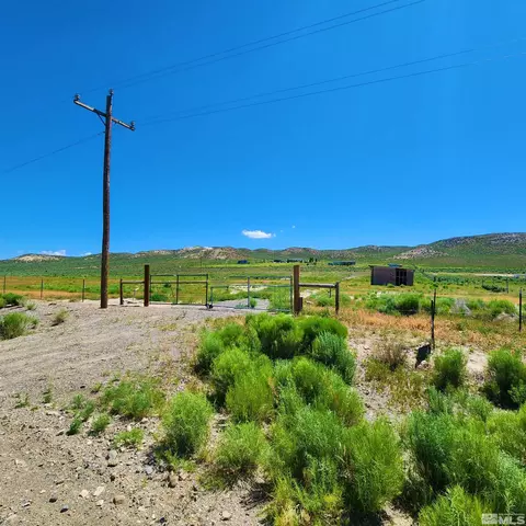 5418 Maple St, Elko, NV 89801