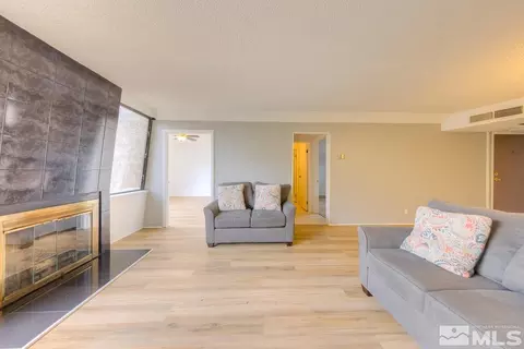47 Vista Rafael Pkwy, Reno, NV 89503