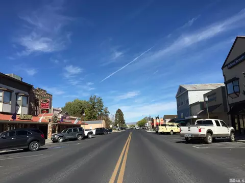 33 Shirley, Yerington, NV 89447