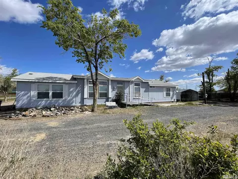 2990 Rawhide St, Silver Springs, NV 89429