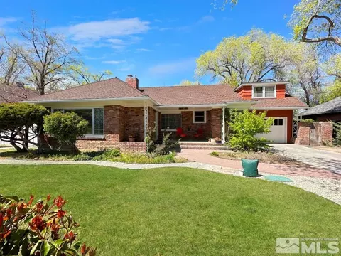 987 Mount Rose St, Reno, NV 89509