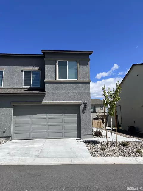 537 Autumn Breeze Cir, Reno, NV 89511
