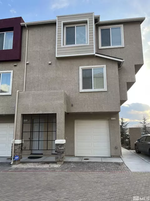 3233 Sterling Ridge Cir, Sparks, NV 89431
