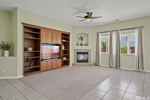 10480 Blockade Dr, Reno, NV 89521 photo 4