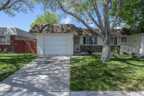 1682 Gault Way, Sparks, NV 89431