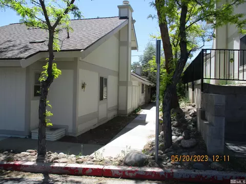 1103 Frontier Ct, Reno, NV 89503