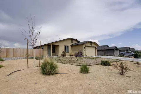 1162 Ferretto Pkwy, Dayton, NV 89403