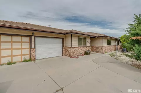 2815 Parkway Dr, Reno, NV 89502