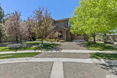2610 Strathmore Ct, Reno, NV 89521 photo 2
