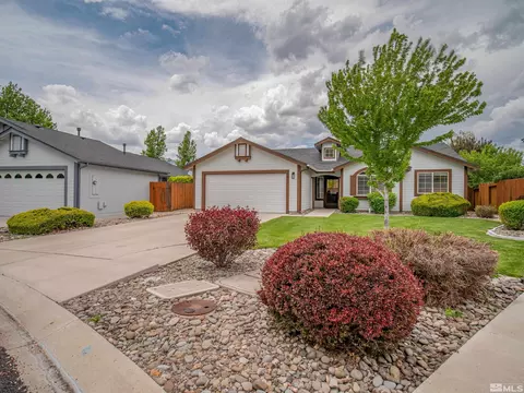 1067 Cedar Crest Dr, Minden, NV 89423