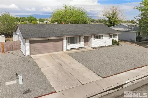 40 Sixth St, Fernley, NV 89408
