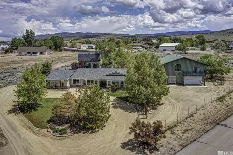 1692 Toni Ct, Minden, NV 89423