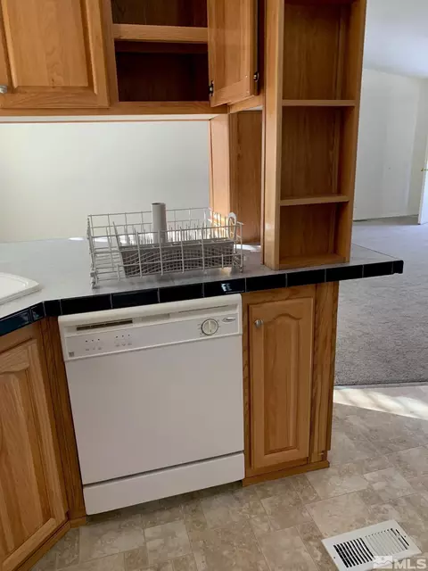 276 E 9th Ave, Sun Valley, NV 89433 photo 7