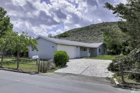14075 Tourmaline Dr, Reno, NV 89521 photo 2