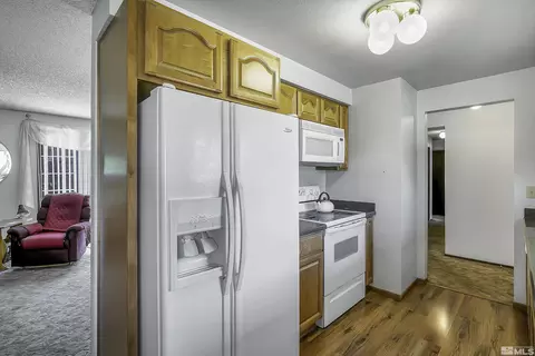 14075 Tourmaline Dr, Reno, NV 89521 photo 9