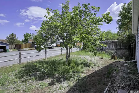 14075 Tourmaline Dr, Reno, NV 89521 photo 33