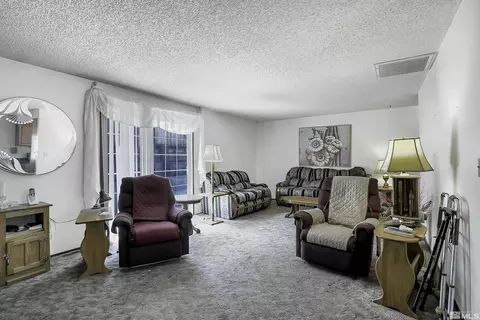 14075 Tourmaline Dr, Reno, NV 89521 photo 5