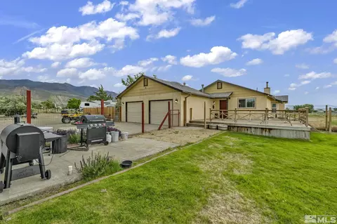 150 Comstock Rd, Dayton, NV 89403