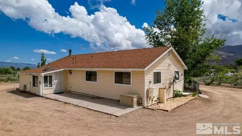 559 Mule Deer Rd, Coleville, CA 96107 photo 6