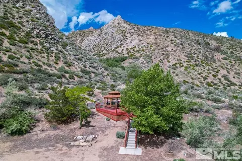 559 Mule Deer Rd, Coleville, CA 96107 photo 13