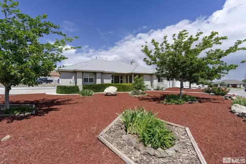 1054 Rawhide Dr, Fernley, NV 89408