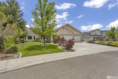 1133 Country Club Dr, Minden, NV 89423