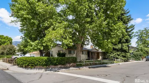 2000 Michael Dr, Carson City, NV 89703 photo 2