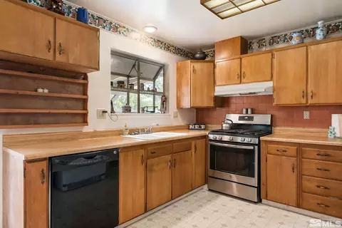 2000 Michael Dr, Carson City, NV 89703 photo 16