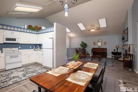 1028 Aspen Grove Cir, Minden, NV 89423