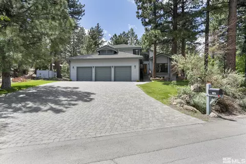 200 Mugo Pine Cir, Reno, NV 89511