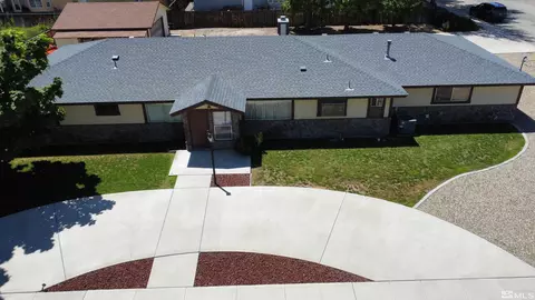 56 Idaho St, Yerington, NV 89447