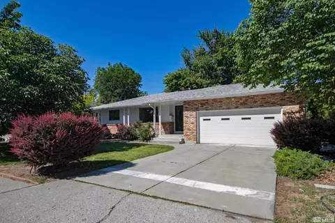 935 Robin St, Reno, NV 89509