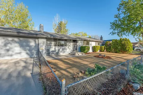 2504 Hansen Dr, Carson City, NV 89701