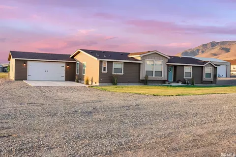 4755 Saddlehorn Dr, Winnemucca, NV 89445