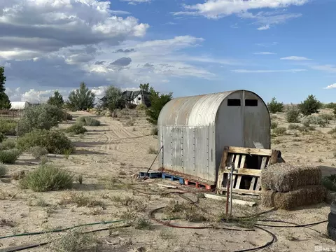 5310 E 5th St, Silver Springs, NV 89429
