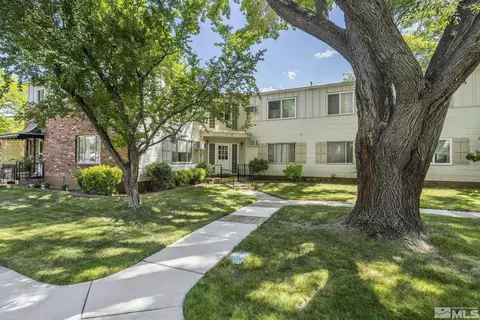 1945 4th St #5, Sparks, NV 89431