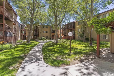 2955 Lakeside Dr #208, Reno, NV 89509