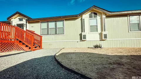2960 Toiyabe St, Silver Springs, NV 89429