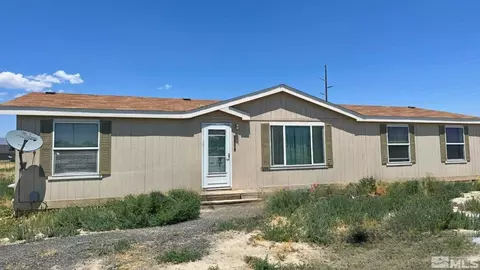 1020 Hooten Dr, Silver Springs, NV 89429