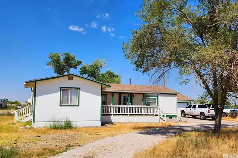 500 Thornbird Dr, Fallon, NV 89406
