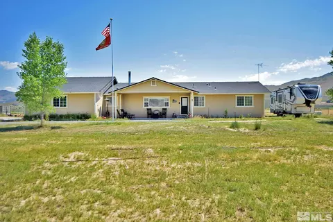 105 Buckboard Cir, Reno, NV 89508