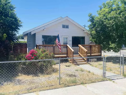 1295 Franklin Ave, Lovelock, NV 89419