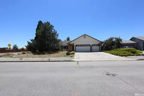 105 Nicole Dr, Sparks, NV 89436