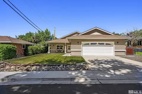 725 Helvetia Ave, Reno, NV 89502