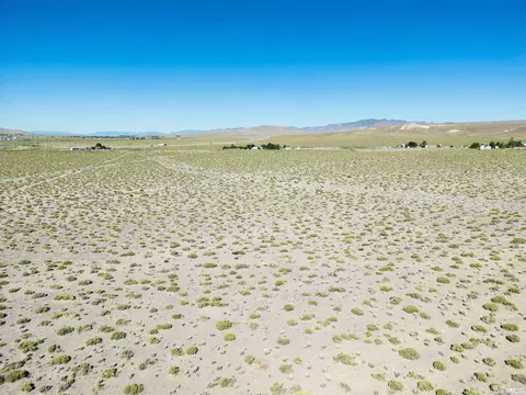 2280 Comstock, Silver Springs, NV 89429