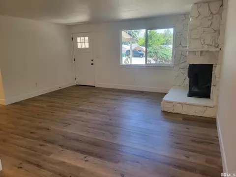 106 Opalite Ct, Reno, NV 89521 photo 4